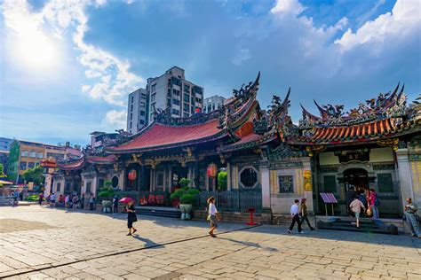 廟後 風水|【風水特輯】住在宮廟、佛寺附近更能受到神明保佑嗎？對人有什。